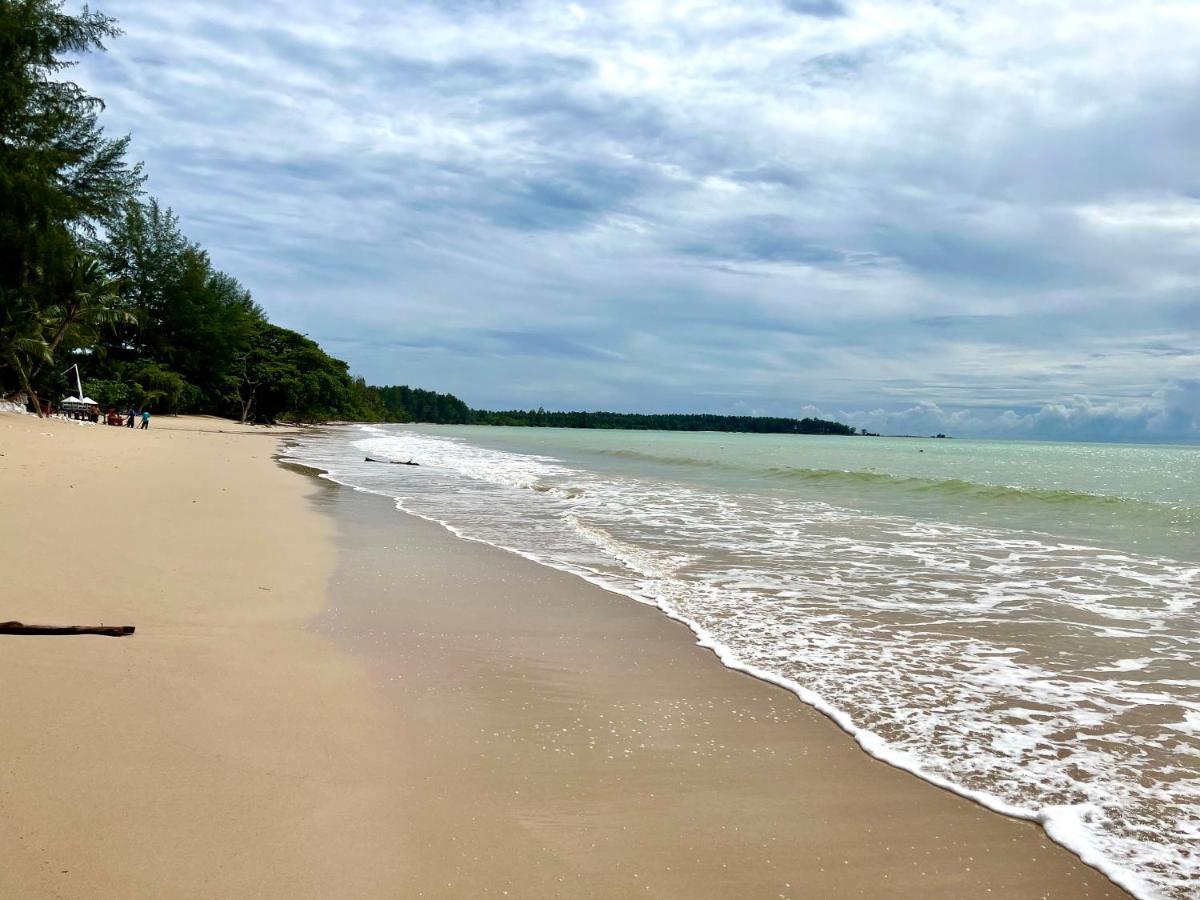 Ao Thong Beach Resort Bang Sak Eksteriør billede