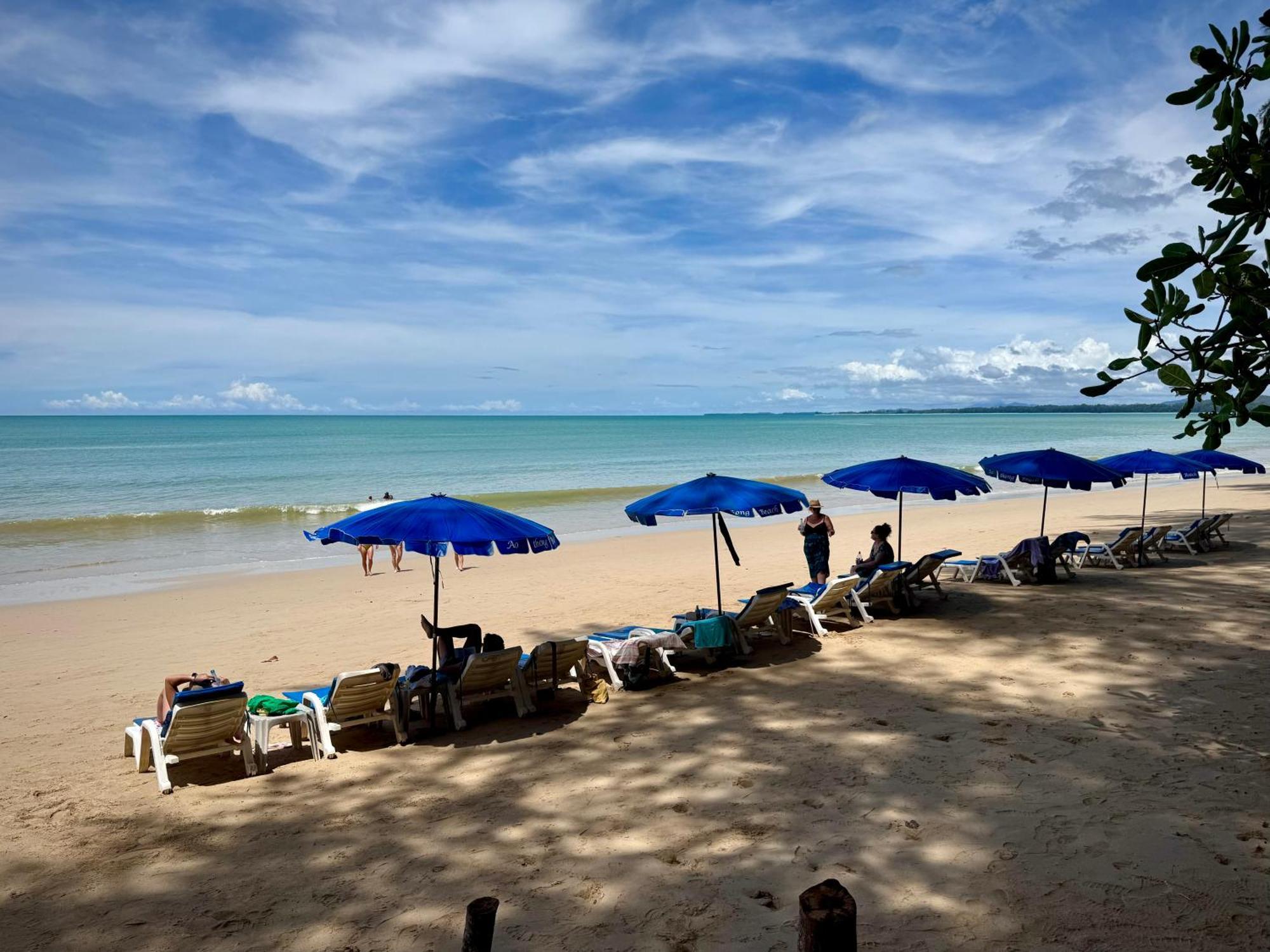 Ao Thong Beach Resort Bang Sak Eksteriør billede