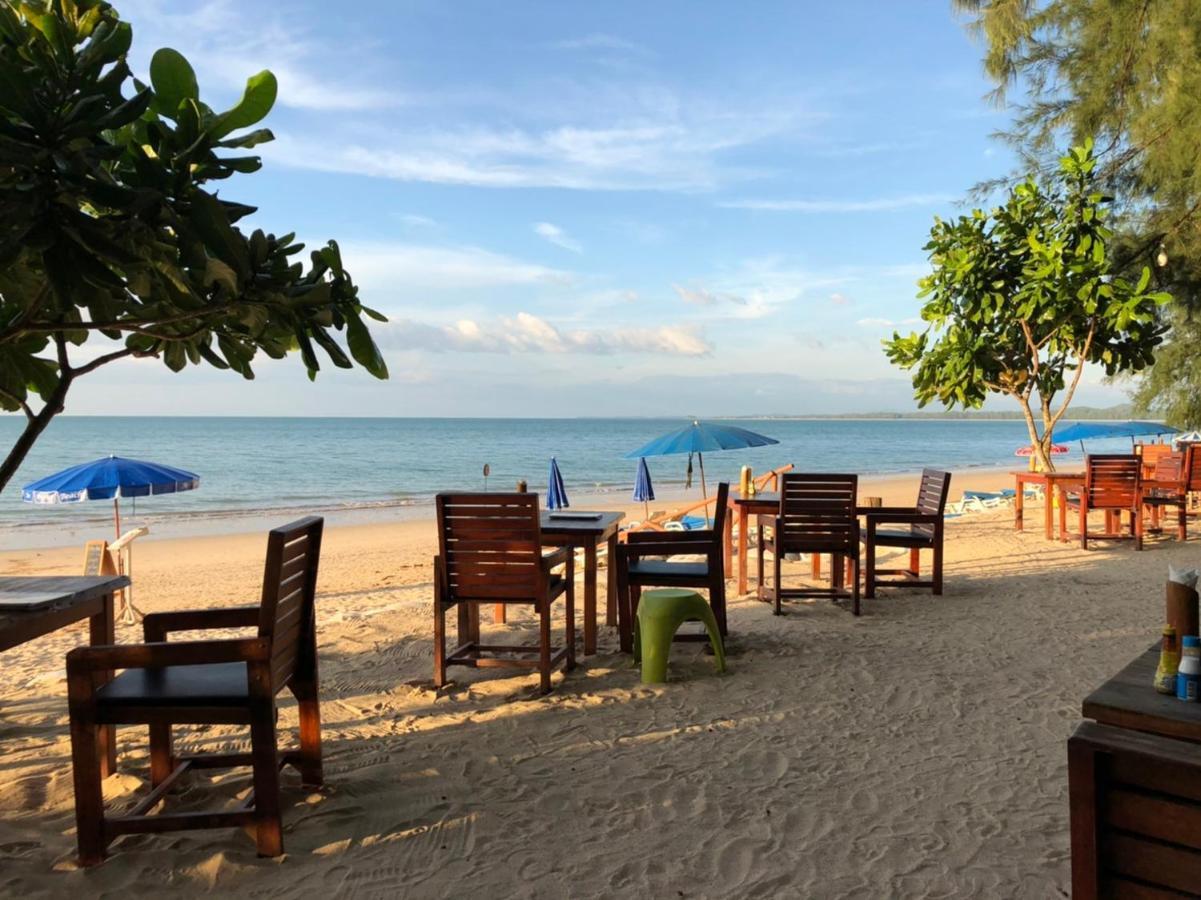 Ao Thong Beach Resort Bang Sak Eksteriør billede